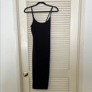 Black Sleeveless Dress